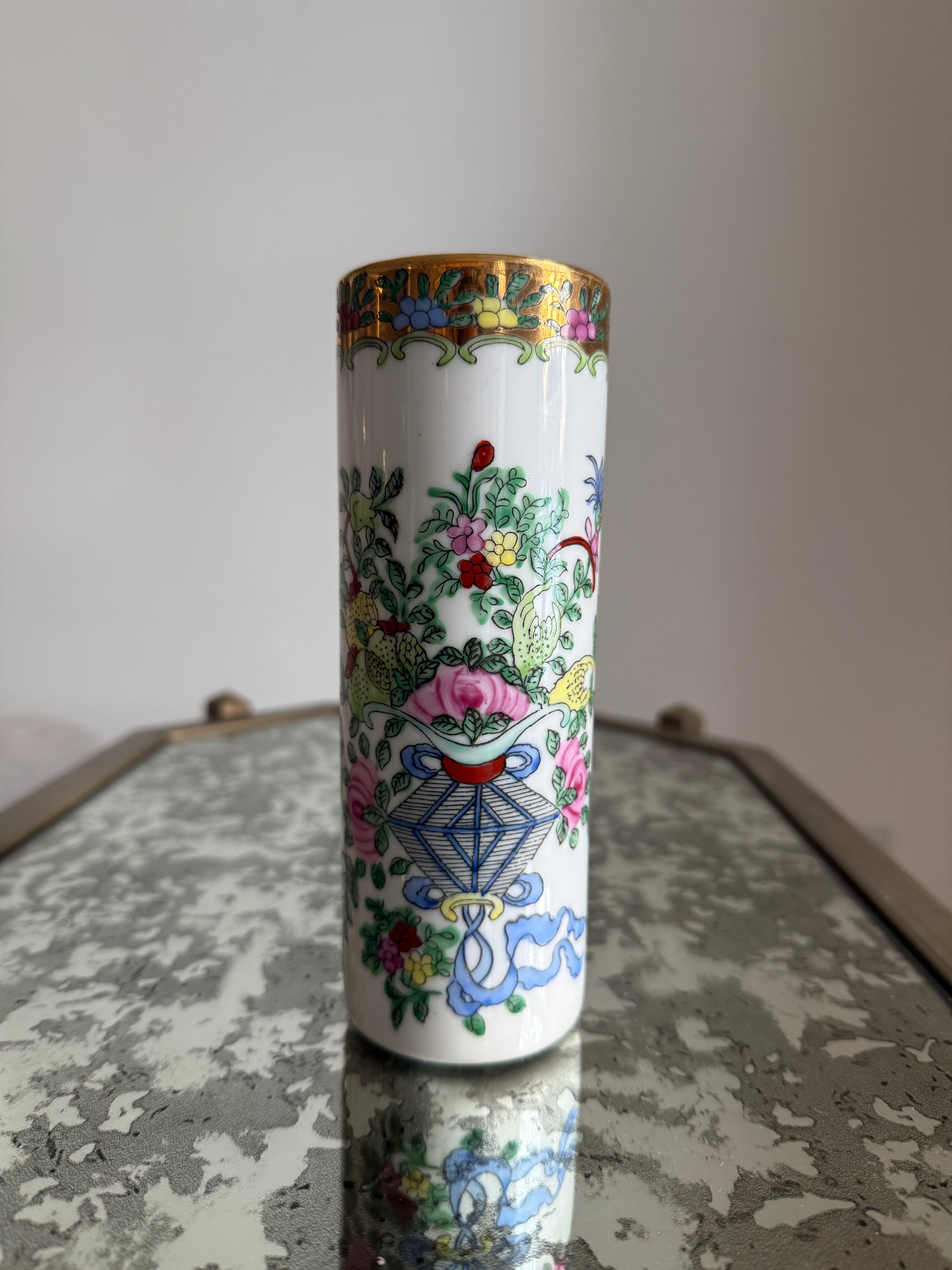 Hand-Painted Famille Rose Kite Vase