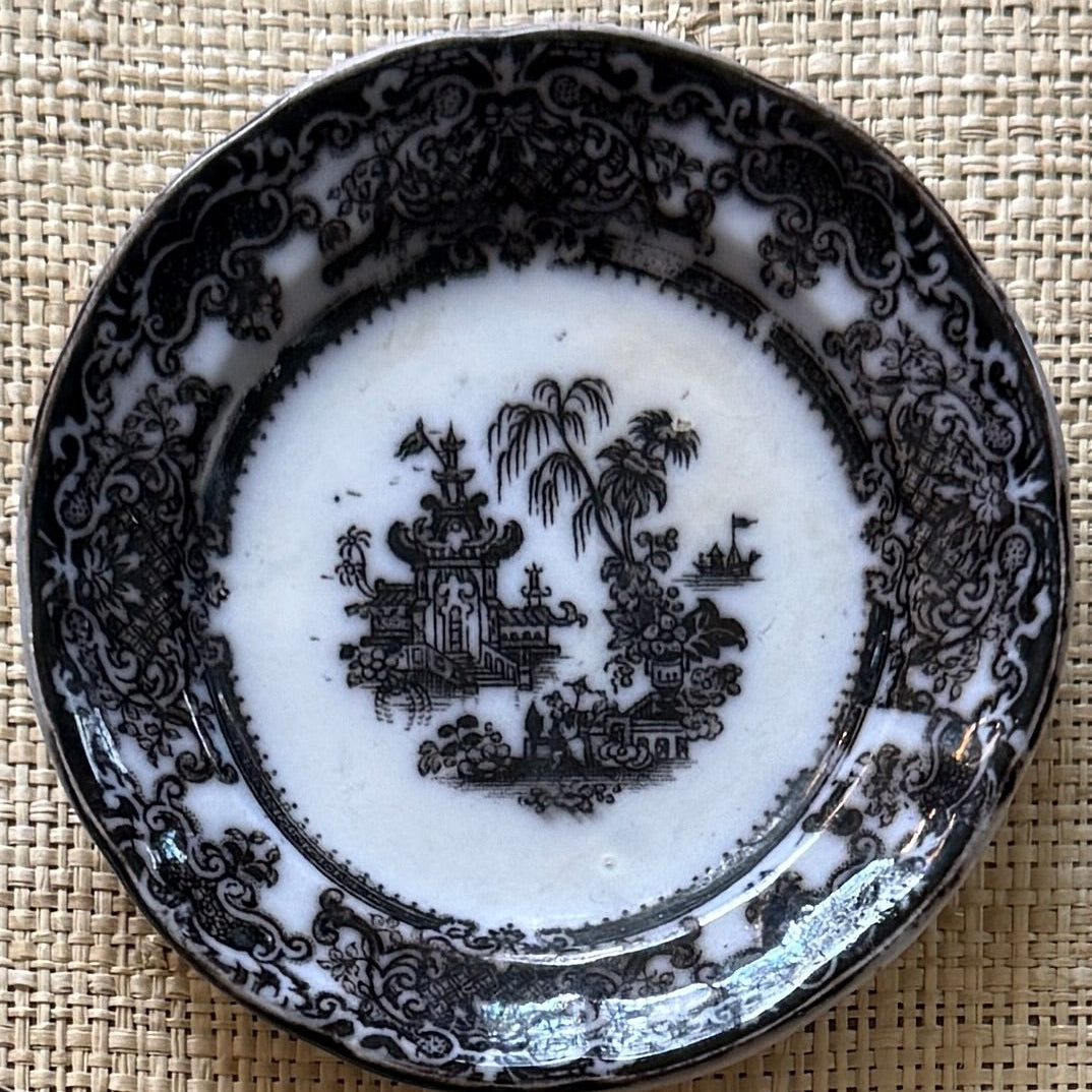 Corean Pattern Flow Black Plate