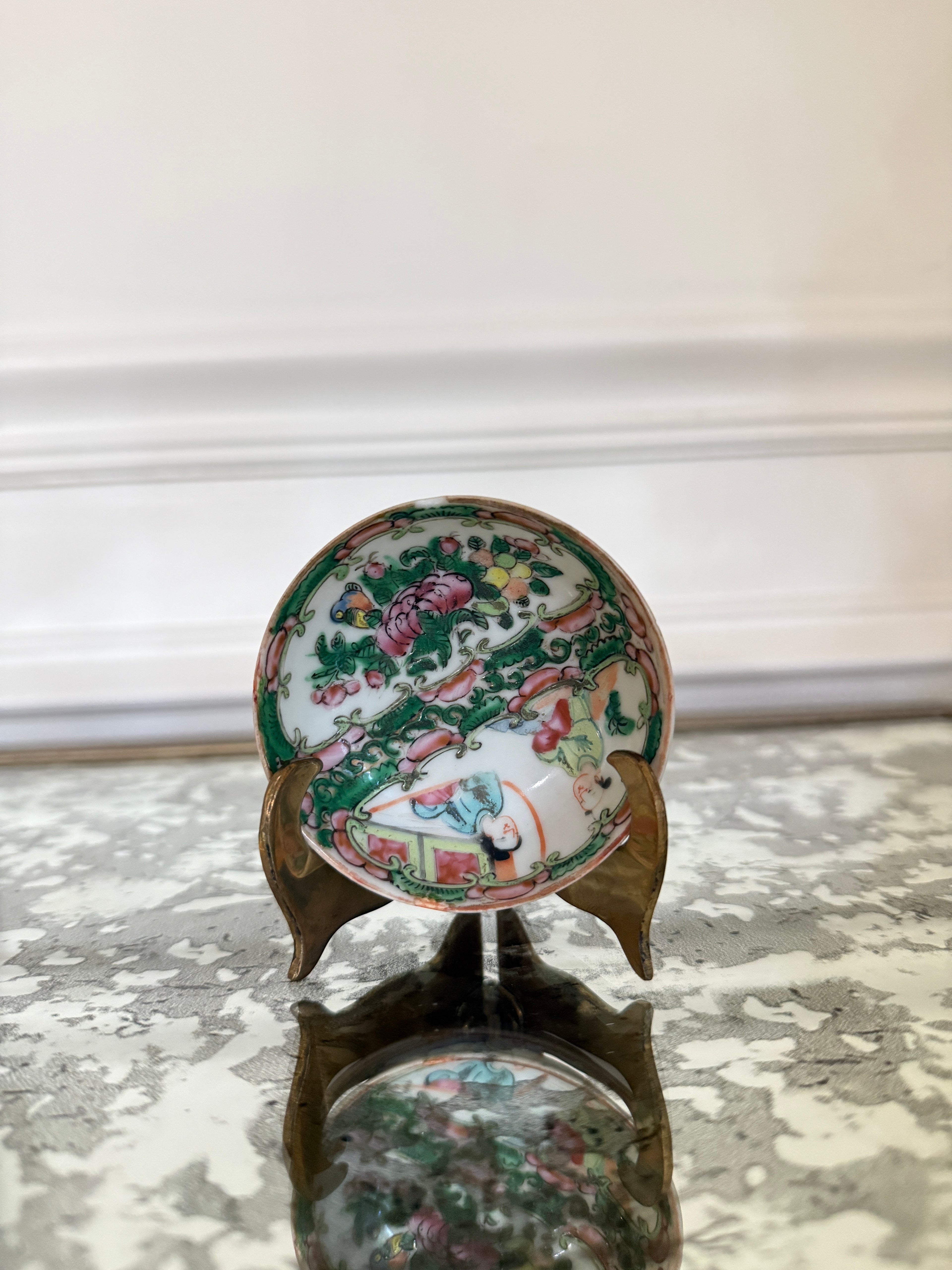 Rose Medallion 2.75" Pedestal Dish - chipped